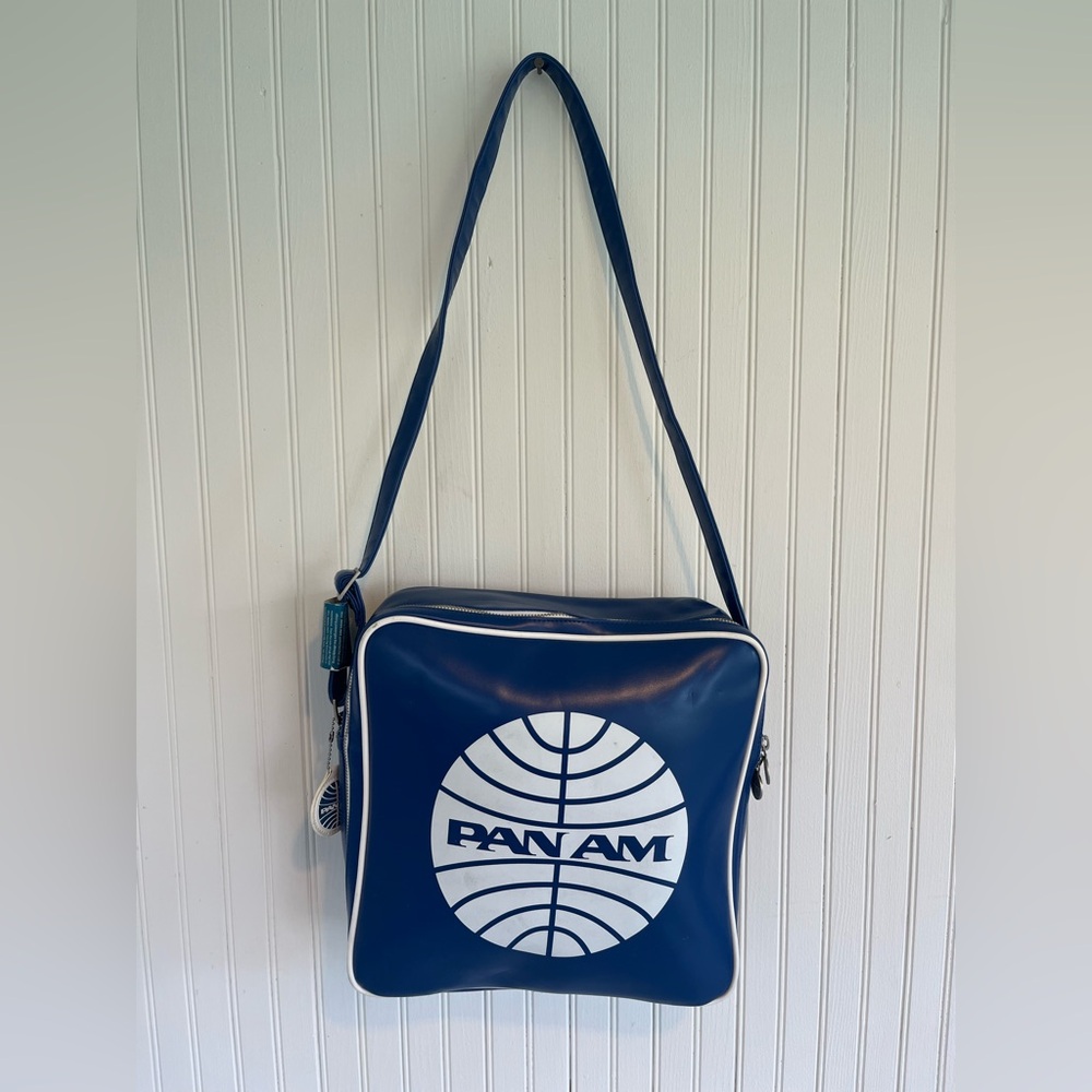 New *mint* PAN AM "Defiance" Bag Vintage Pan Am Blue/White